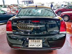 کرایسلەر 300